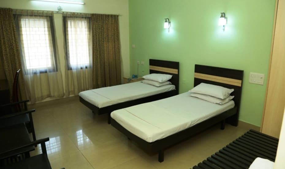 Sri Srinivasa Residency Otel Kadapa Dış mekan fotoğraf
